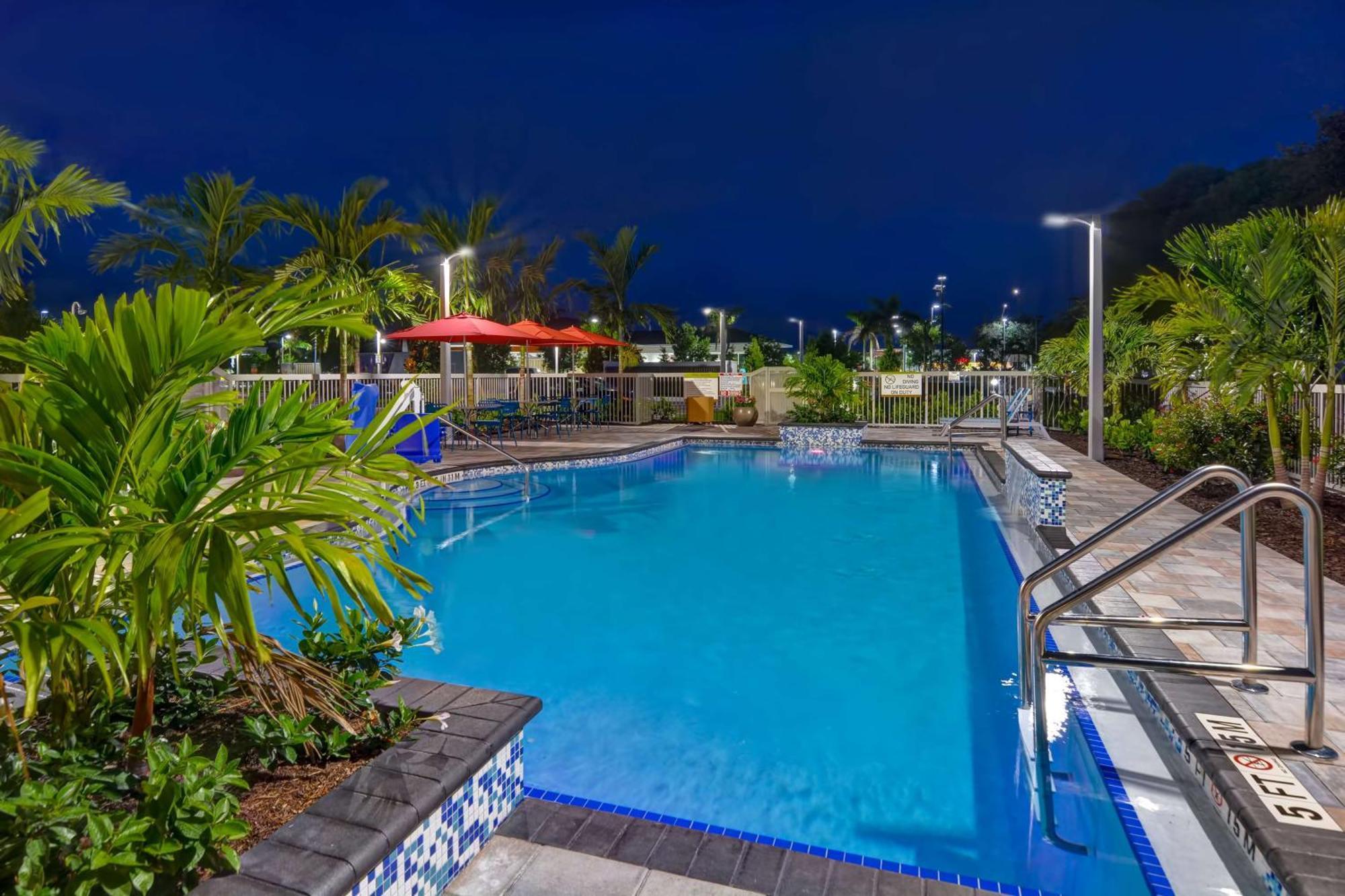 Home2 Suites By Hilton Naples I-75 Pine Ridge Road Exterior foto