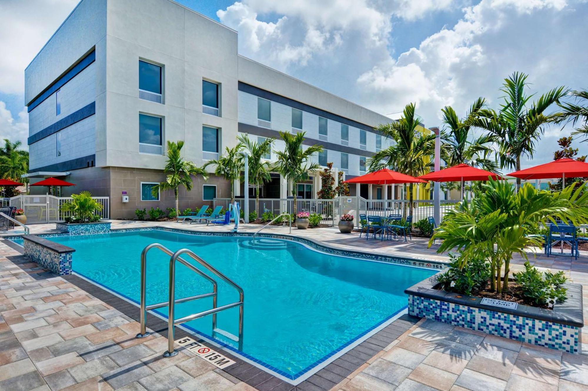 Home2 Suites By Hilton Naples I-75 Pine Ridge Road Exterior foto